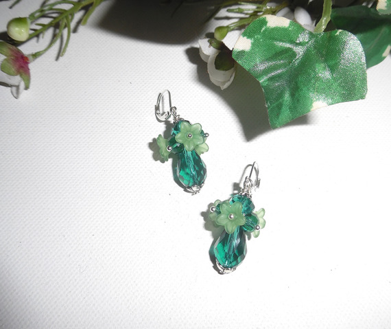 Brincos originais de flores com contas de cristal verde