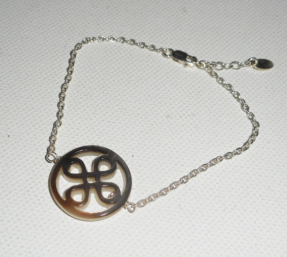 Pulseira de prata 925 com laço de madrepérola