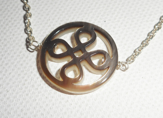 Pulseira de prata 925 com laço de madrepérola