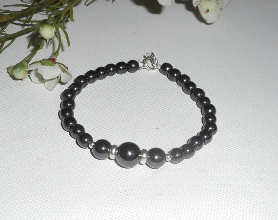 Pulseira com pedras hematita e prata 925