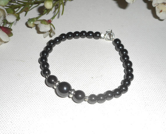 Pulseira com pedras hematita e prata 925