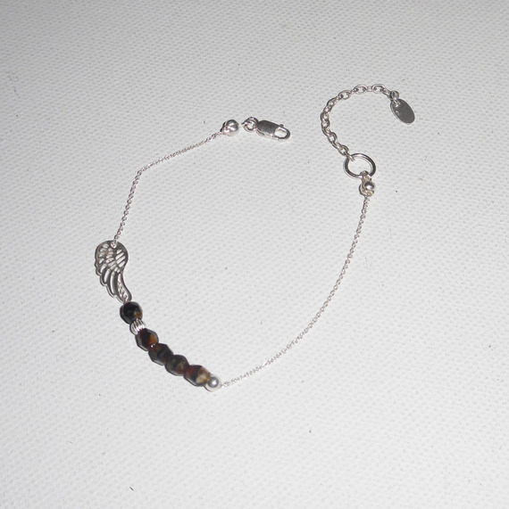 Asa original de cristal castanho e pulseira de missangas em corrente de prata 925