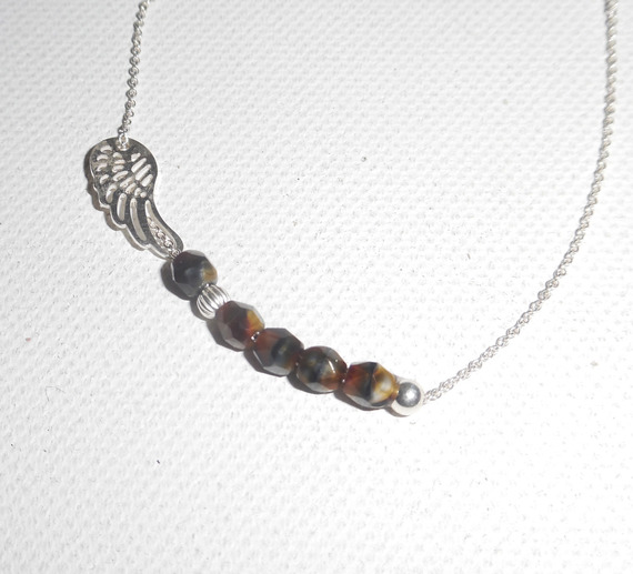 Asa original de cristal castanho e pulseira de missangas em corrente de prata 925