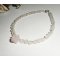 Bracelete de quartzo rosa e pérola sobre fecho de prata