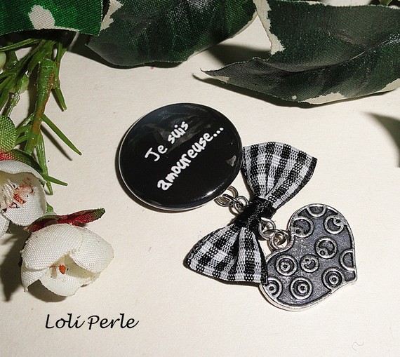 Broche de mensagem "I love you" com arco e gota de cristal