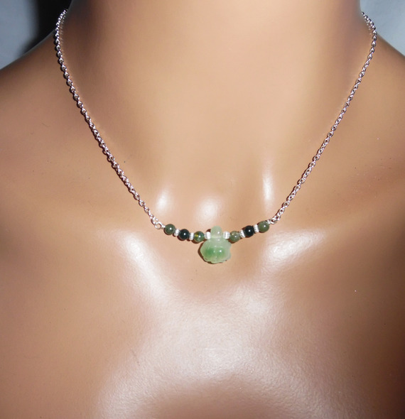 Colar original de prata 925 com contas de tartaruga e jade em cadeia