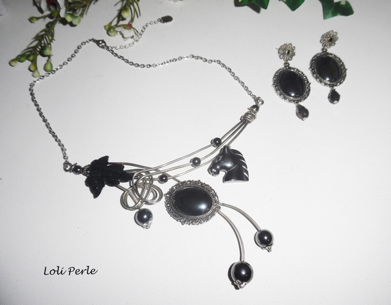 Conjunto de colar Colar original de metal soldado com pedras de cavalo e hematite