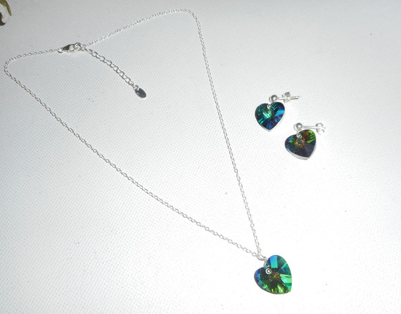 Conjunto Pingente coração verde com cristal Swarovski sobre corrente de prata 925