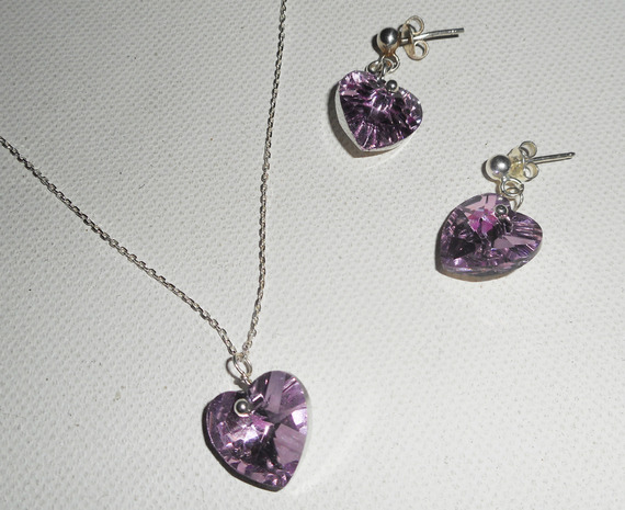 Conjunto de pingente coração roxo com cristal Swarovski sobre corrente de prata 925