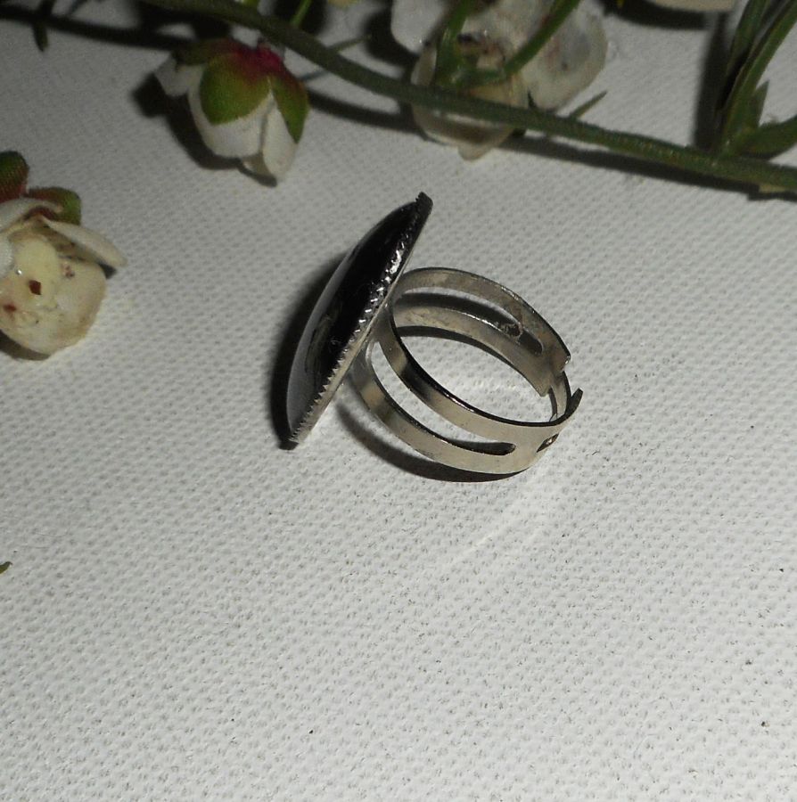 Anel de cabochon Hematite