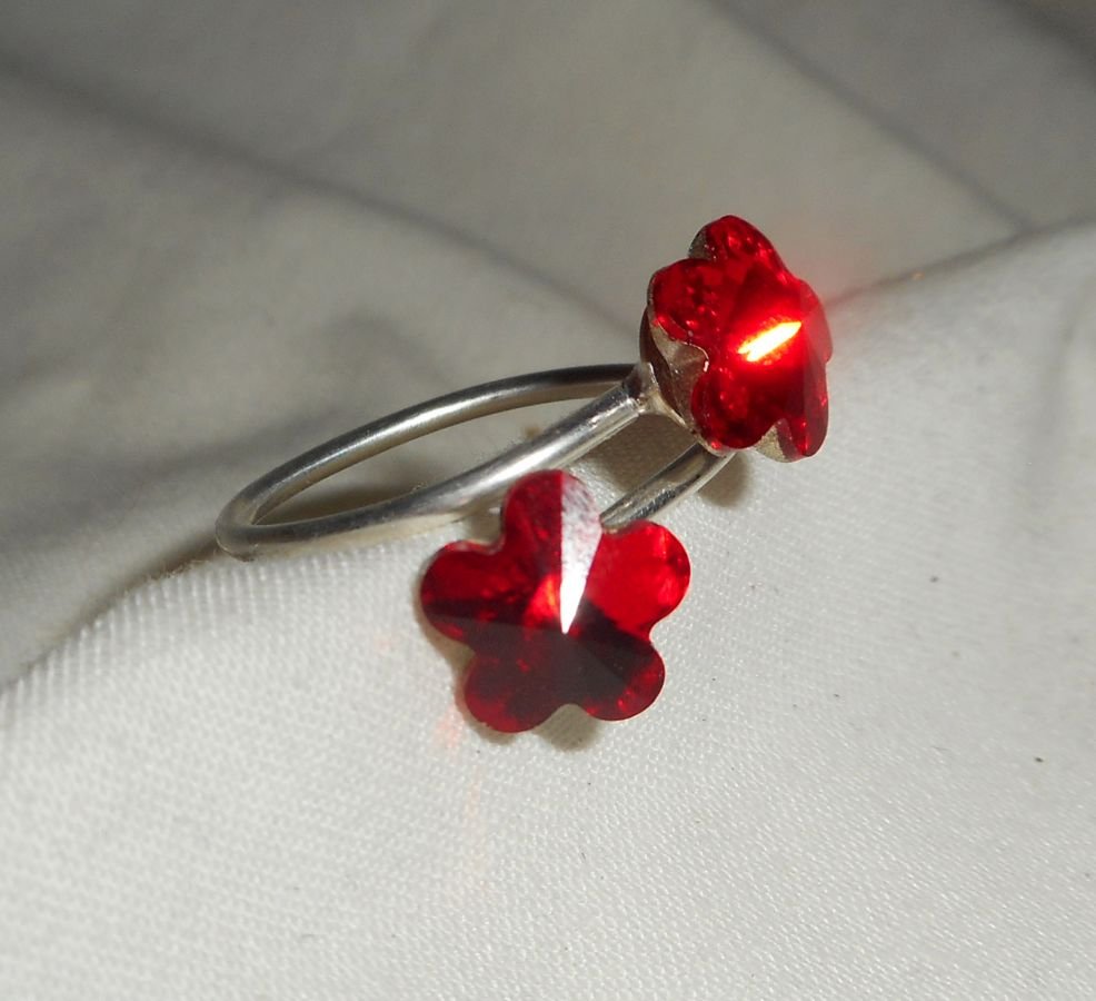 Anel duplo flor de cristal vermelho Swarovski