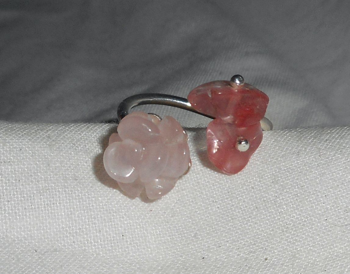 Flor e anel de pedra - quartzo rosa e prata 925