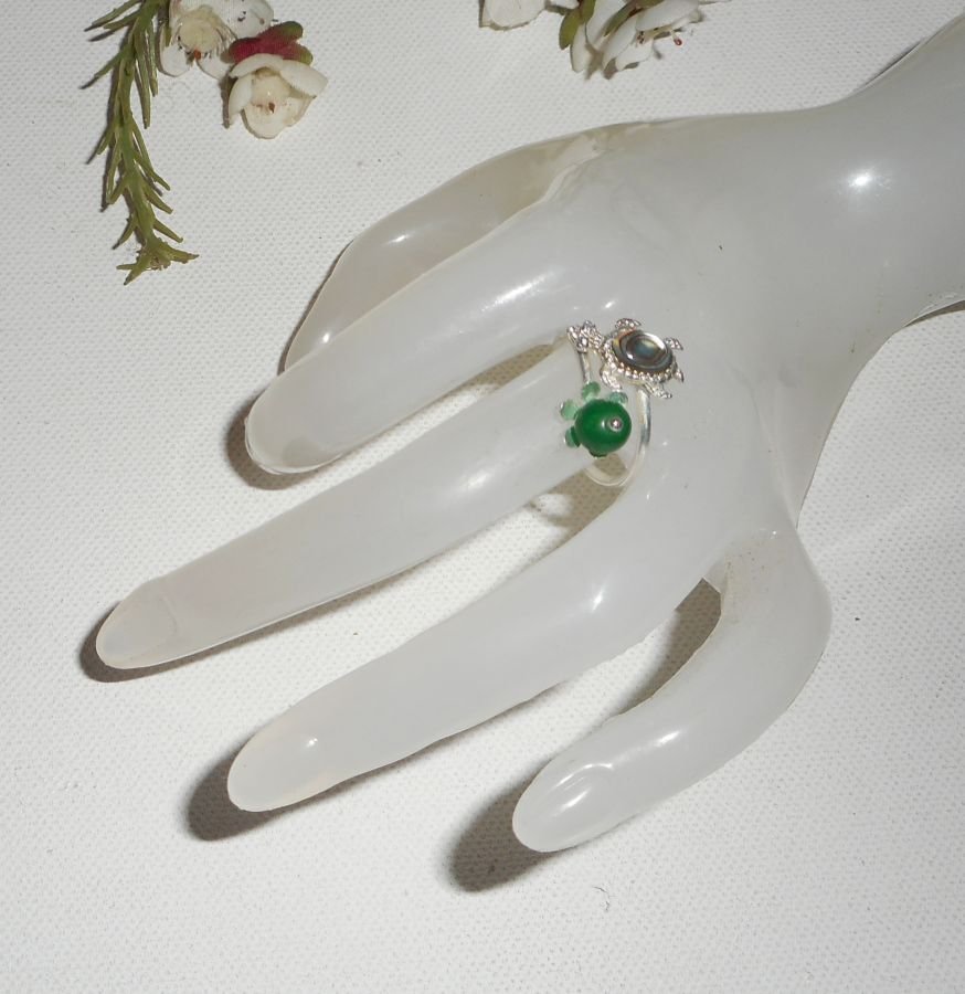 Anel original de prata 925 com tartaruga abalone e pedra de jade verde