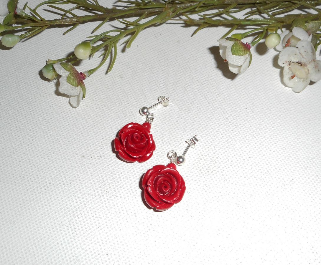 Brincos com rosas vermelhas, prata 925