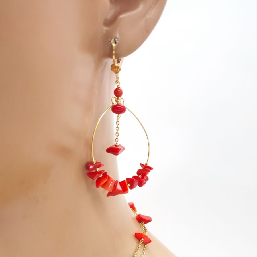 Brincos de gorgon vermelho 