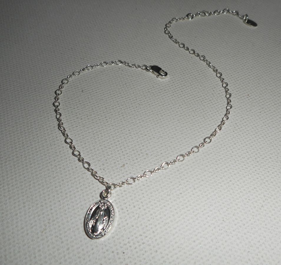 Bracelete/corrente de lenço com medalha virgem em corrente de prata 925