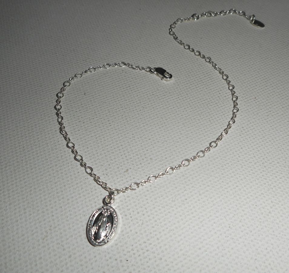 Bracelete/corrente de lenço com medalha virgem em corrente de prata 925
