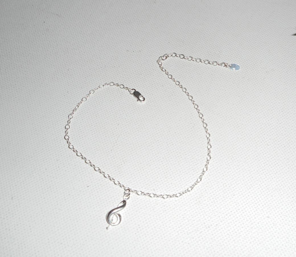 Bracelete/corrente de cano com nota musical em corrente de prata 925