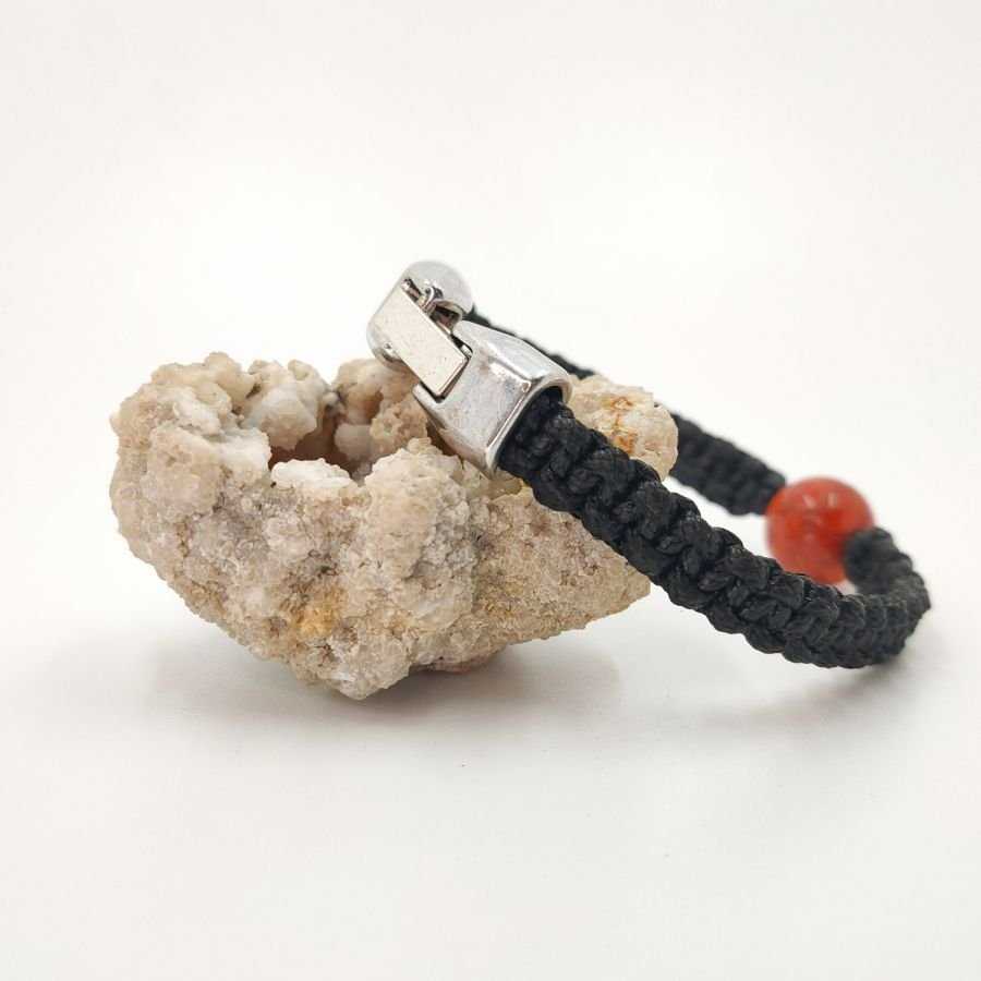 Pulseira de corda tecida com missanga cor-de-laranja