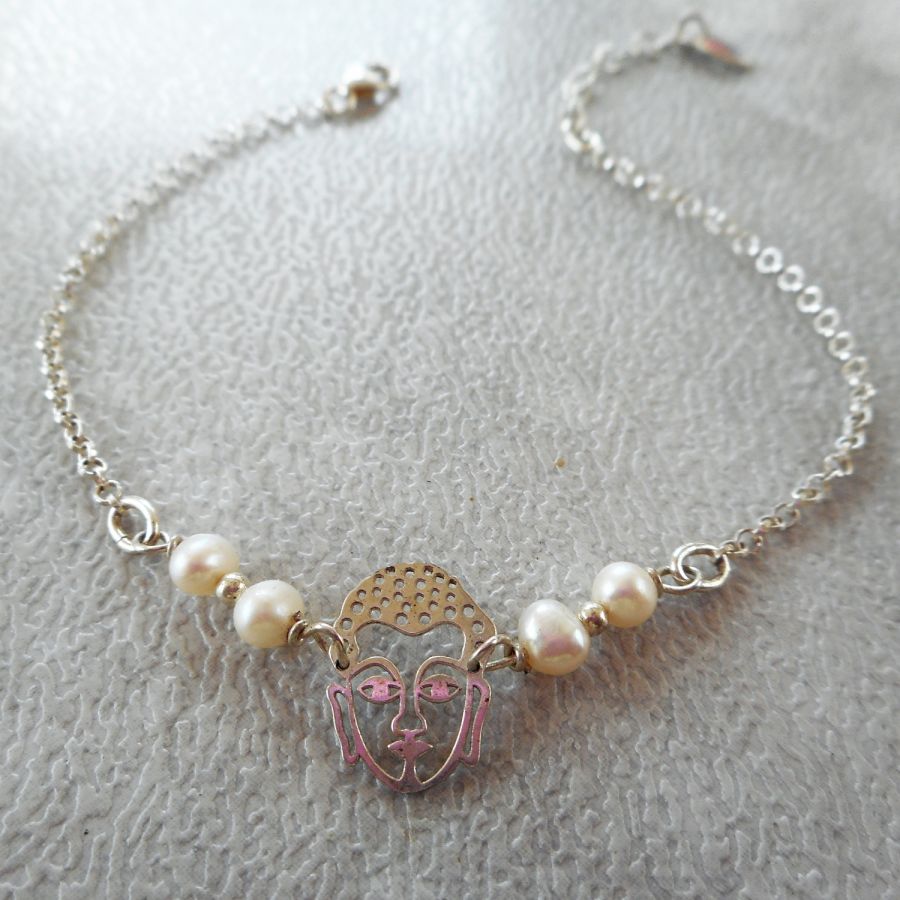 Pulseira de pérolas cultivadas com Buda em prata 925