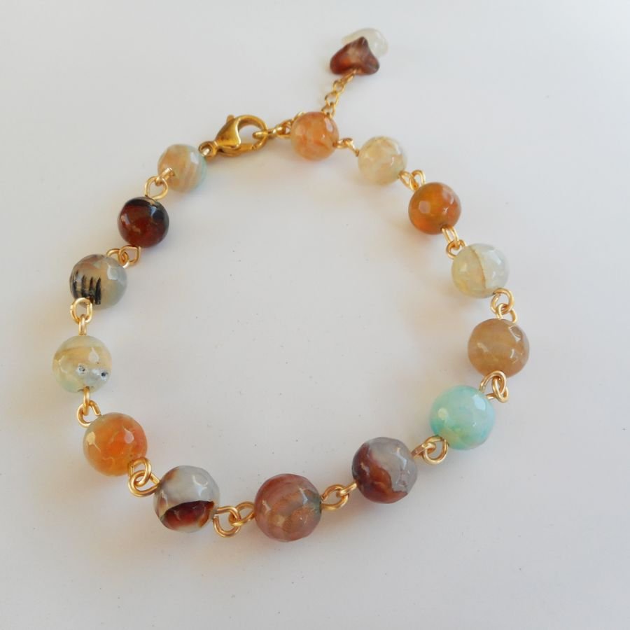 Pulseira com pedras de ágata facetadas multicoloridas