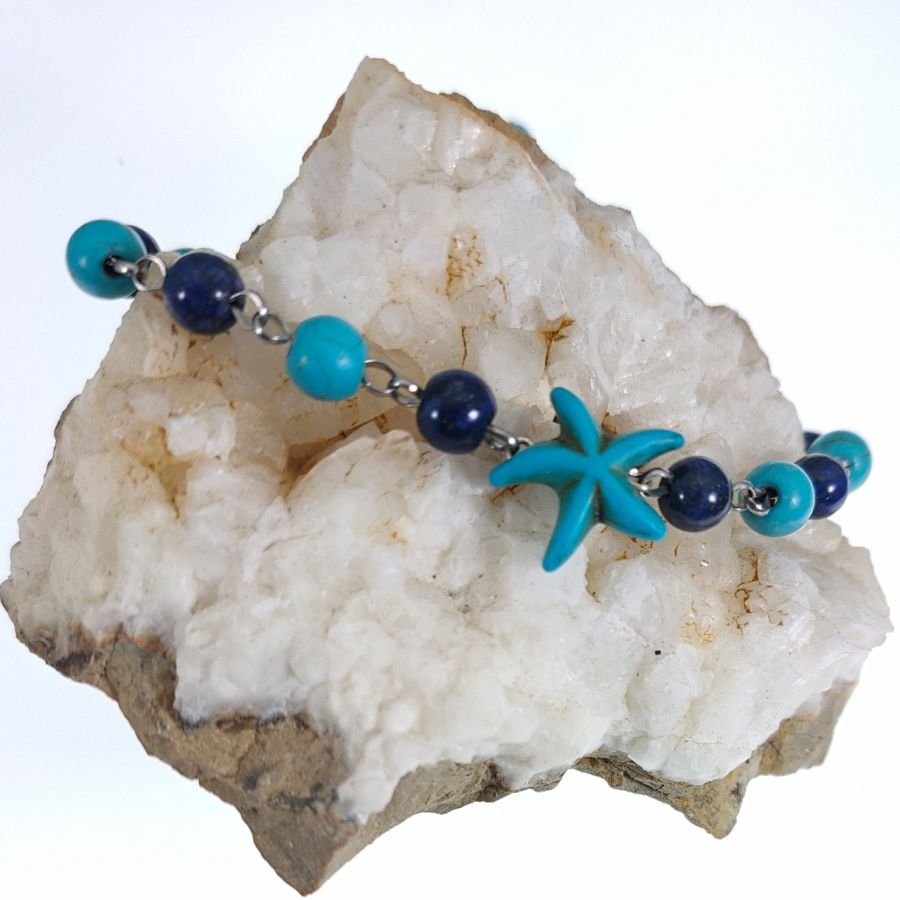 Lapis e bracelete turquesa com estrela-do-mar azul