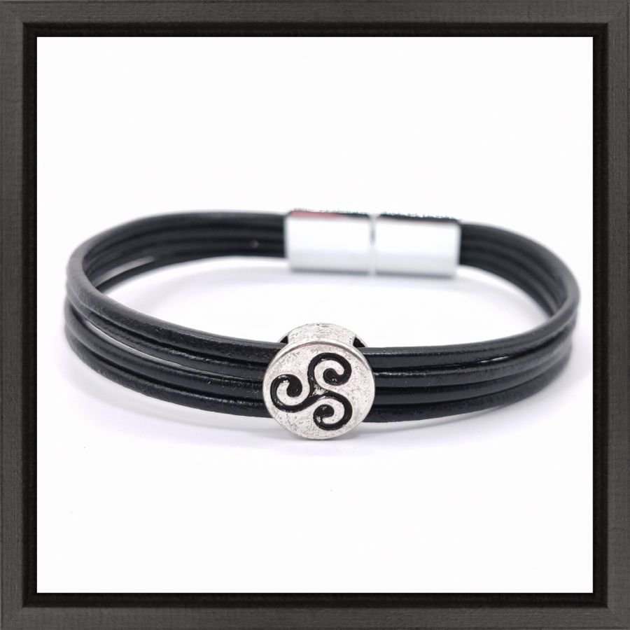 Pulseira Tricel em couro multi-fio 