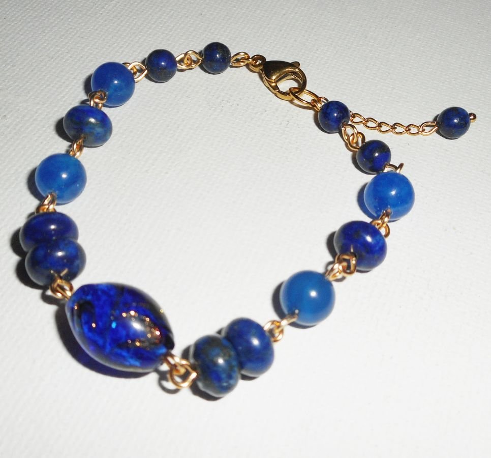 Pulseira de vidro murano e pedras semipreciosas azuis