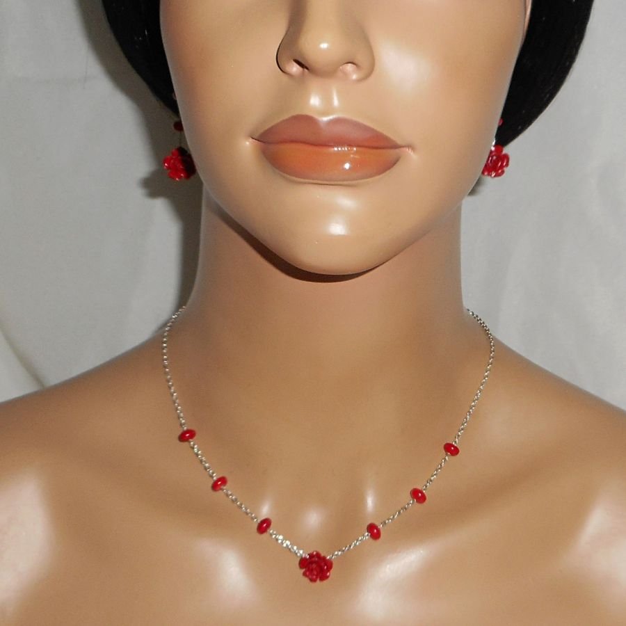 Colar gorgoniano rosa e vermelho em prata 925