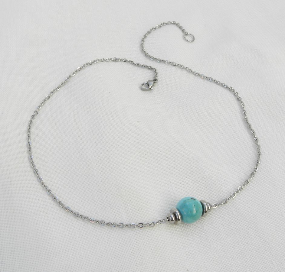 Colar Solitaire com pedra amazonite azul e contas de aço inoxidável