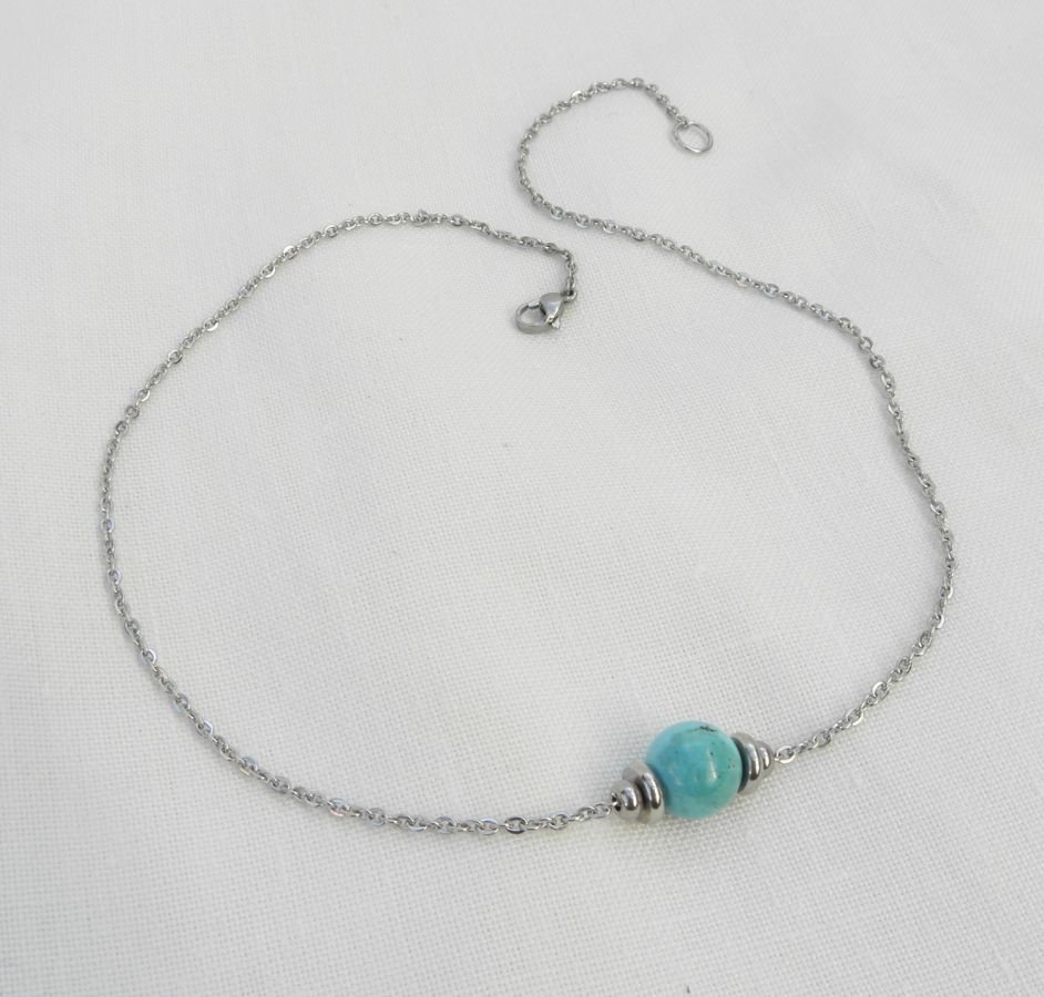 Colar Solitaire com pedra amazonite azul e contas de aço inoxidável