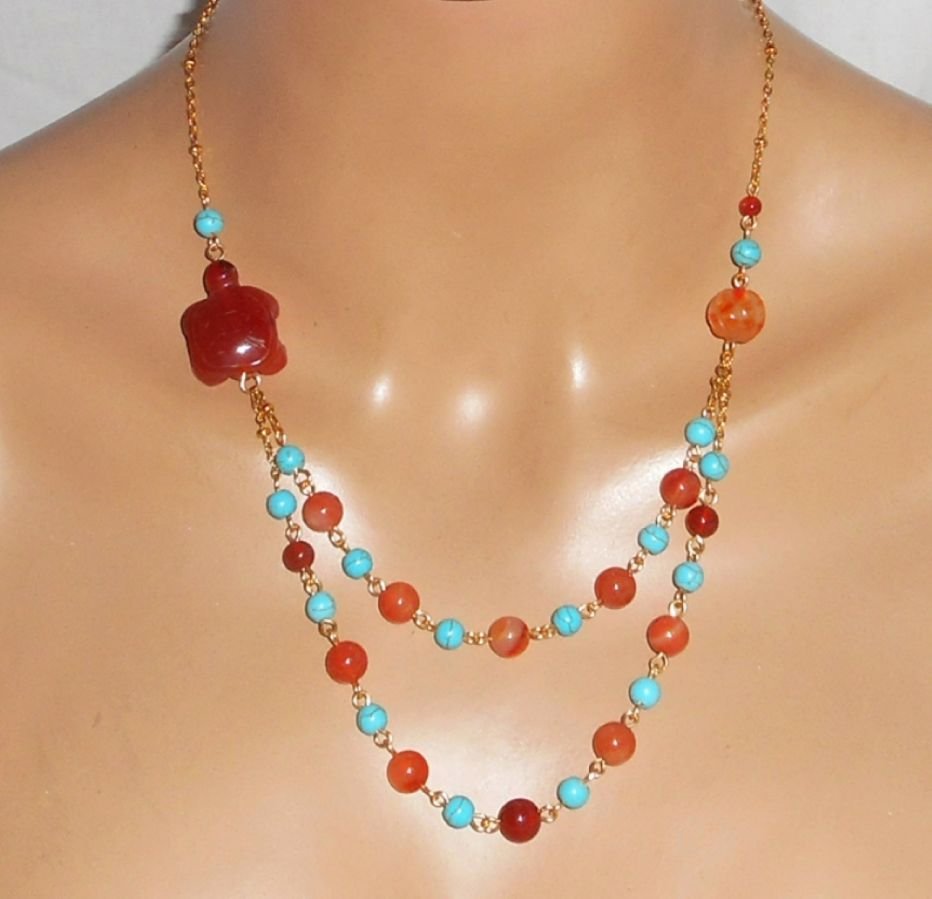 Colar de tartaruga com pedras carnelianas e turquesa 