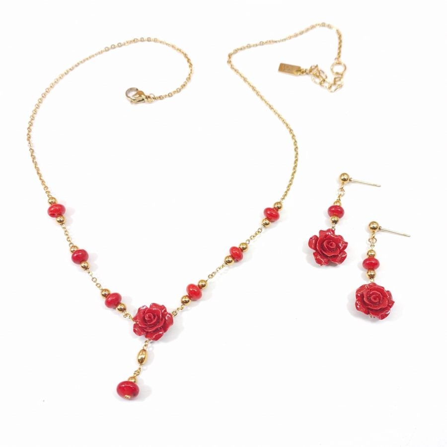 Colar e brincos com rosas gorgonianas vermelhas