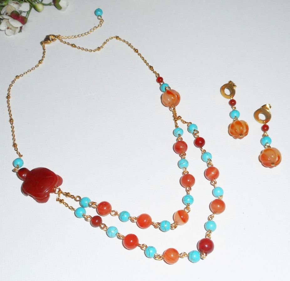 Colar de tartaruga com pedras carnelianas e turquesa 