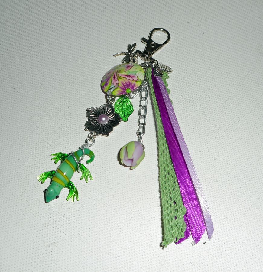 Porta-chaves de gecko de vidro/jóias com contas e fitas de flor de barro
