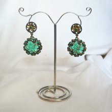 Brincos de camafeu verde cristal floral