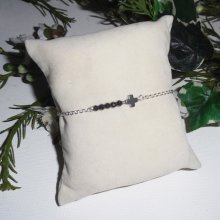 Cruz original e bracelete de pedras hematita sobre corrente de prata 925