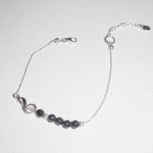 Nota musical original de bracelete e contas hematites em corrente de prata 925