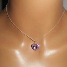 Pingente de coração roxo em cristal Swarovski sobre corrente de prata 925