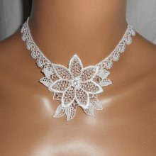 Colar de cerimónia de flores de rendas brancas com cristal Swarovski