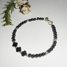 Pulseira original de flores e pequenas pedras em hematite com 925 tubos de prata