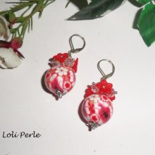 Brincos de pérolas de flores vermelhas com pérolas de cristal
