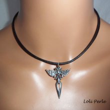 Colar para homens em pele preta com cruz original