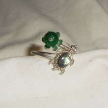 Anel original de prata 925 com tartaruga abalone e pedra de jade verde