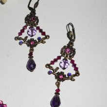 Brincos de ligação de flor de cristal púrpura e verde