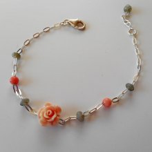 Labradorite e bracelete de pedra coral com rosa sobre corrente de prata 925