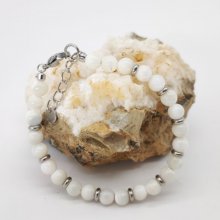 Bracelete branca de madrepérola e aço inoxidável