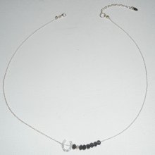 925 colar de gargantilha de prata com pequenas ferraduras e contas de cristal preto