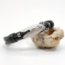 Pulseira Cicada sobre cordão de couro preto